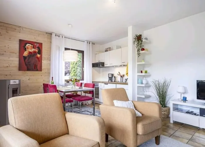 Apartment Mit Kamin-Sonnendurchflutet-Balkon